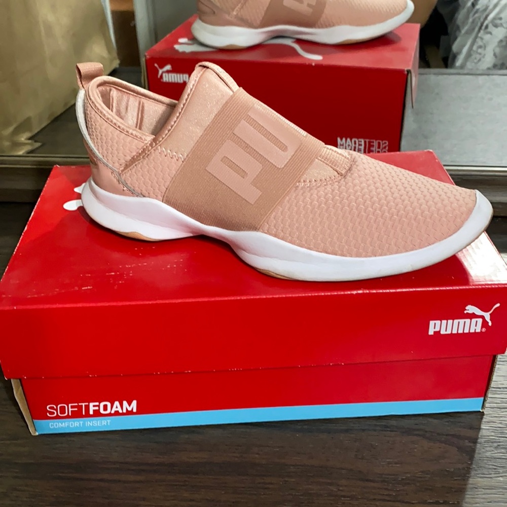 Puma sneakers with puma band
